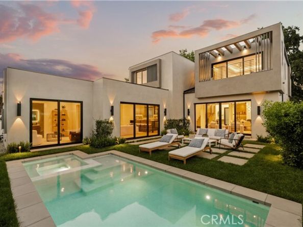 17462 Bullock Street, Encino (los Angeles) CA 91316