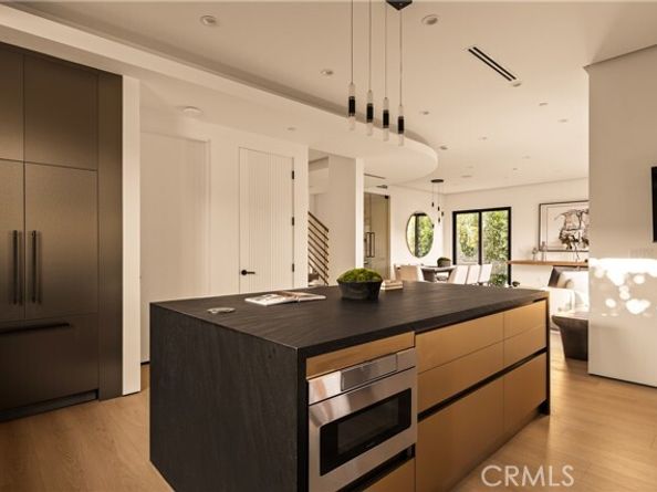 17462 Bullock Street, Encino (los Angeles) CA 91316