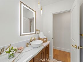 18729 Sunburst Street, Northridge (los Angeles) CA 91324