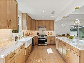 18729 Sunburst Street, Northridge (los Angeles) CA 91324