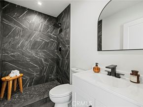 18729 Sunburst Street, Northridge (los Angeles) CA 91324