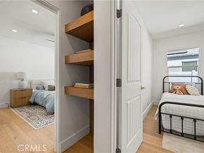 18729 Sunburst Street, Northridge (los Angeles) CA 91324