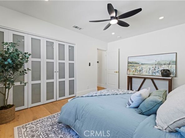 18729 Sunburst Street, Northridge (los Angeles) CA 91324