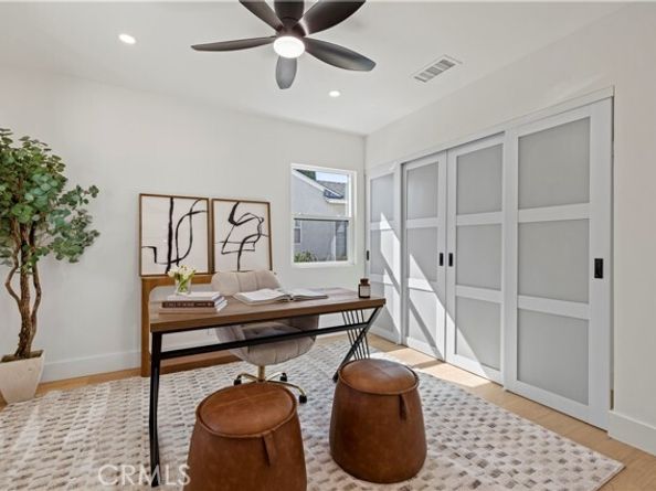 18729 Sunburst Street, Northridge (los Angeles) CA 91324