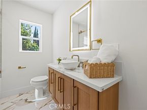 18729 Sunburst Street, Northridge (los Angeles) CA 91324