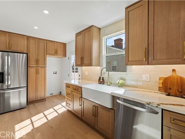 18729 Sunburst Street, Northridge (los Angeles) CA 91324