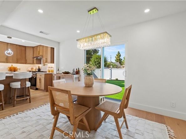 18729 Sunburst Street, Northridge (los Angeles) CA 91324
