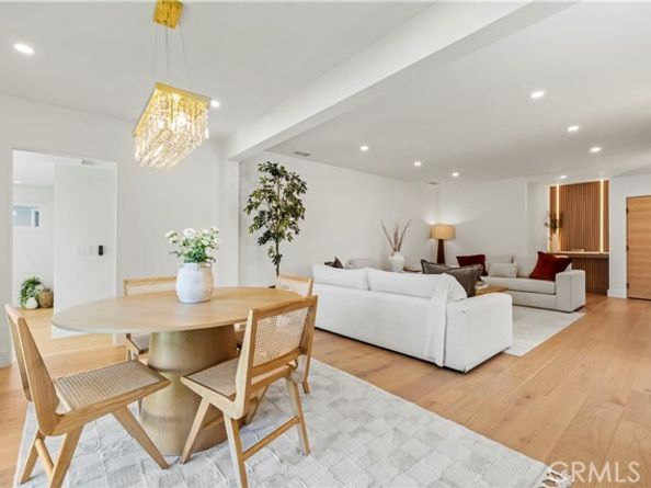 18729 Sunburst Street, Northridge (los Angeles) CA 91324