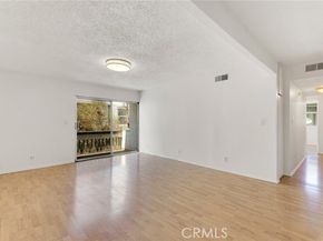 18620 Hatteras Street 281, Tarzana (los Angeles) CA 91356