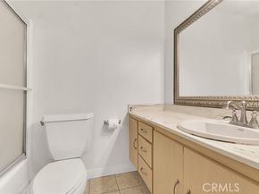 18620 Hatteras Street 281, Tarzana (los Angeles) CA 91356