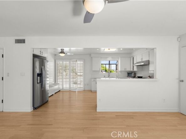 4715 Burgundy Road, Woodland Hills (los Angeles) CA 91364