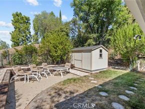 4715 Burgundy Road, Woodland Hills (los Angeles) CA 91364