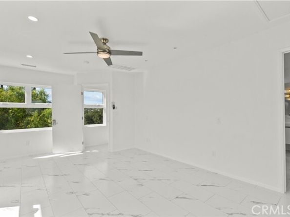 4715 Burgundy Road, Woodland Hills (los Angeles) CA 91364