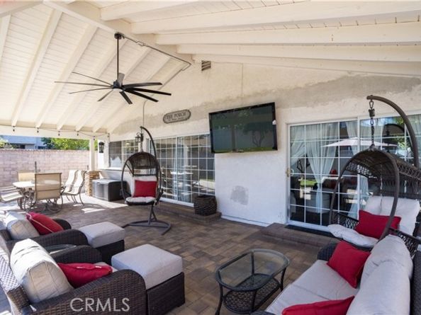 20252 Lorne Street, Winnetka (los Angeles) CA 91306