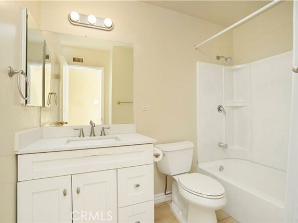 11863 Vanport Avenue, Sylmar (los Angeles) CA 91342