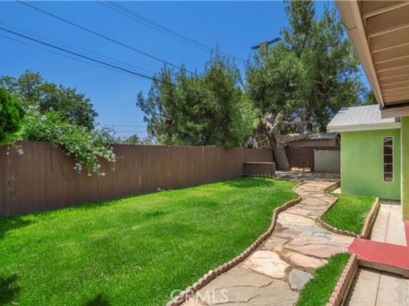 11863 Vanport Avenue, Sylmar (los Angeles) CA 91342