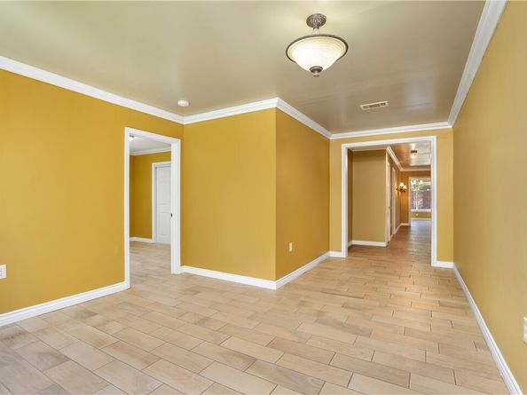11863 Vanport Avenue, Sylmar (los Angeles) CA 91342