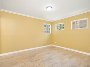 11863 Vanport Avenue, Sylmar (los Angeles) CA 91342