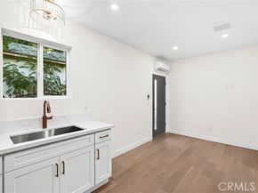9076 Lev Avenue, Arleta (los Angeles) CA 91331