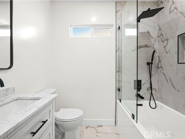 9076 Lev Avenue, Arleta (los Angeles) CA 91331