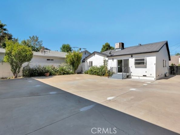 5434 Sylvia Avenue, Tarzana (los Angeles) CA 91356