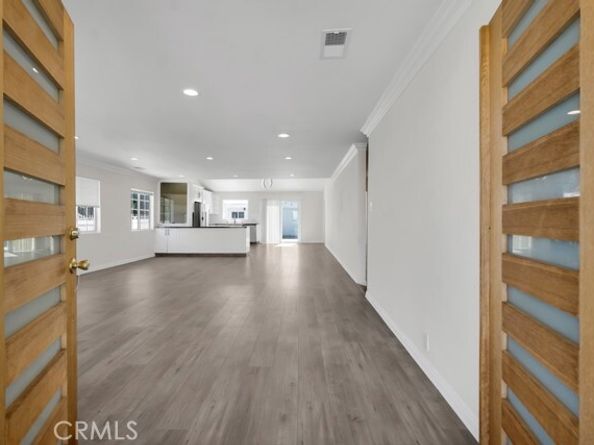 5434 Sylvia Avenue, Tarzana (los Angeles) CA 91356
