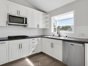 5434 Sylvia Avenue, Tarzana (los Angeles) CA 91356