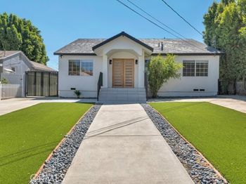 5434 Sylvia Avenue