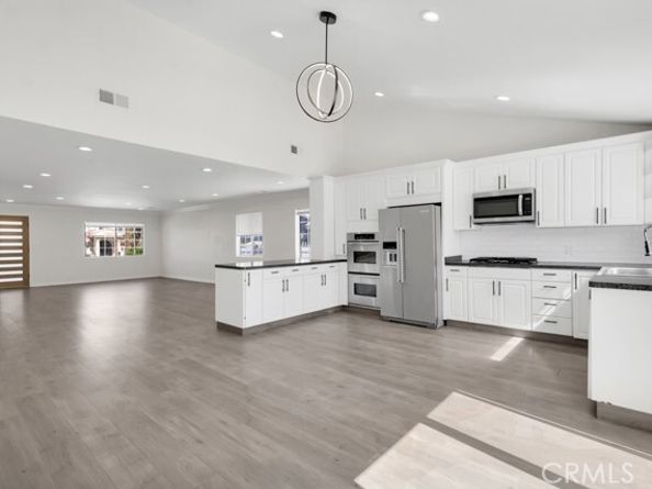 5434 Sylvia Avenue, Tarzana (los Angeles) CA 91356