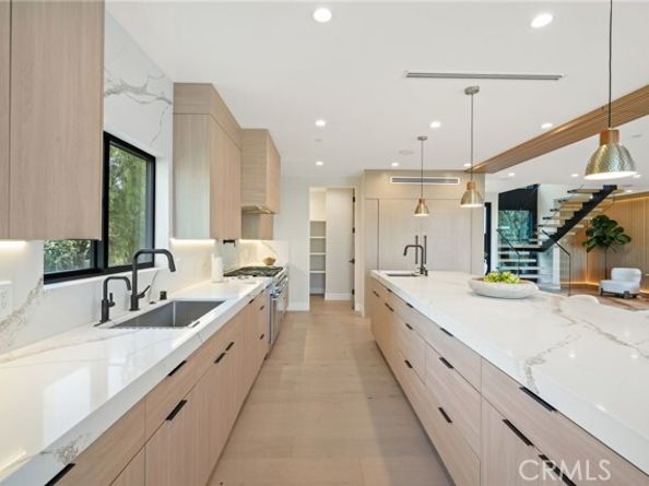 4551 Alonzo avenue, Encino (los Angeles) CA 91316