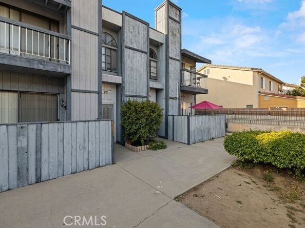 14520 Plummer St. 21, Panorama City (los Angeles) CA 91402