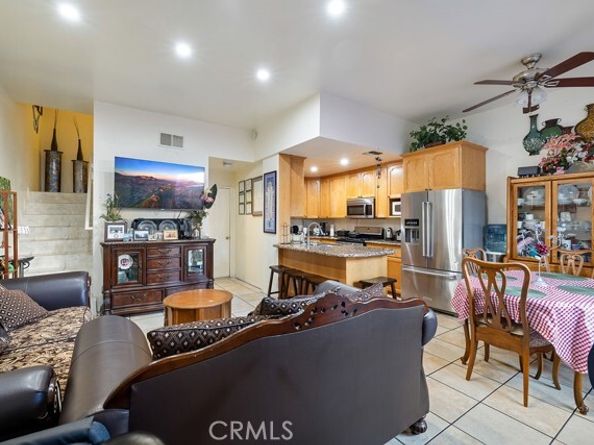 14520 Plummer St. 21, Panorama City (los Angeles) CA 91402