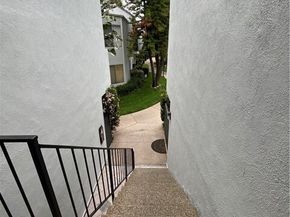 18645 Hatteras Street 278, Tarzana (los Angeles) CA 91356