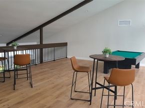 18645 Hatteras Street 278, Tarzana (los Angeles) CA 91356