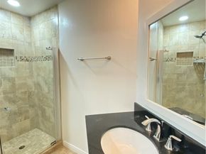 18645 Hatteras Street 278, Tarzana (los Angeles) CA 91356