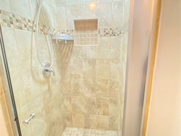 18645 Hatteras Street 278, Tarzana (los Angeles) CA 91356