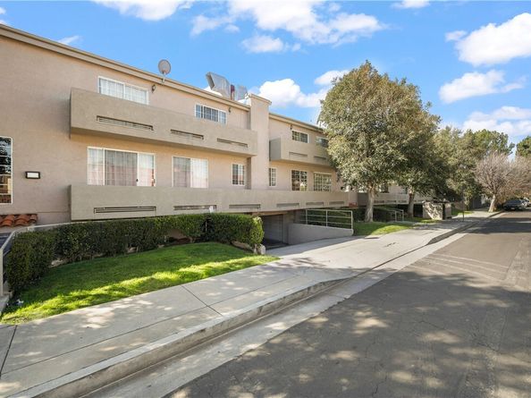 18347 Saticoy Street 37, Reseda (los Angeles) CA 91335