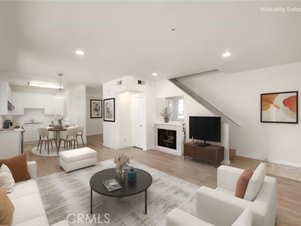 18347 Saticoy Street 37, Reseda (los Angeles) CA 91335