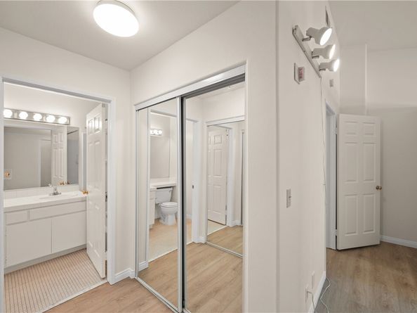 18347 Saticoy Street 37, Reseda (los Angeles) CA 91335