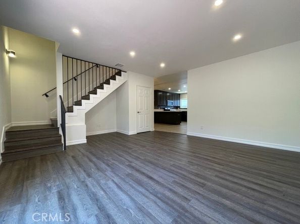 17175 Chatsworth Street, Granada Hills (los Angeles) CA 91344