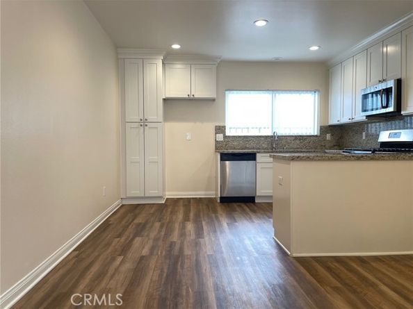 17175 Chatsworth Street, Granada Hills (los Angeles) CA 91344