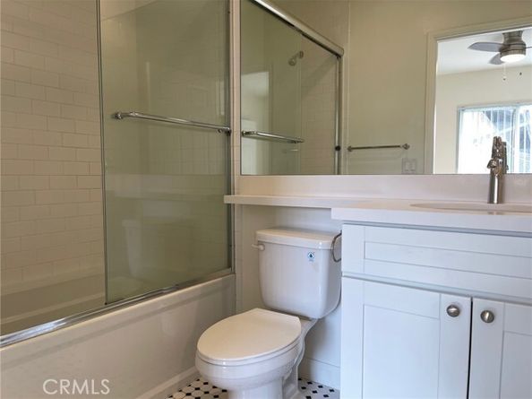 17175 Chatsworth Street, Granada Hills (los Angeles) CA 91344