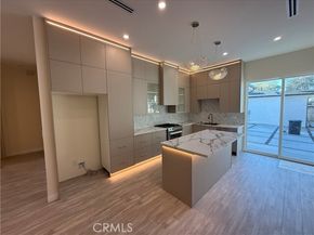 8149 Saint Clair Avenue, North Hollywood (los Angeles) CA 91605