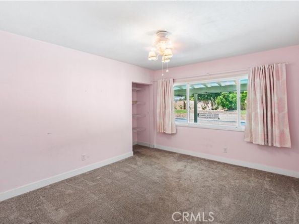 11223 White Oak Avenue, Granada Hills (los Angeles) CA 91344