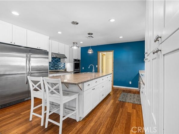 11223 White Oak Avenue, Granada Hills (los Angeles) CA 91344