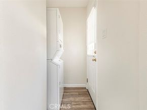 9442 Hillrose, Burbank CA 91040