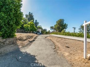 9442 Hillrose, Burbank CA 91040