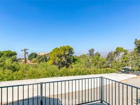 9442 Hillrose, Burbank CA 91040