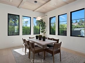 23416 Califa Street, Woodland Hills (los Angeles) CA 91367