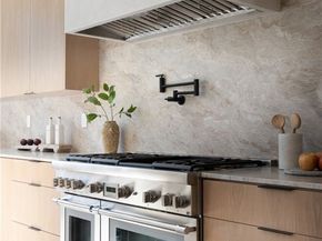 23416 Califa Street, Woodland Hills (los Angeles) CA 91367